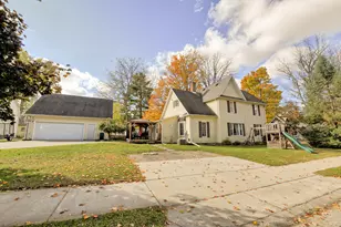 605 Riverside Dr, Portland, MI 48875 - Photo 37