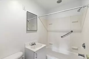 19435 Inkster Rd, Livonia, MI 48152 - Photo 11