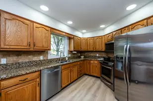 3800 Park Pl, Saint Joseph, MI 49085 - Photo 9