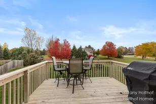 5885 Farmview Dr, Allendale, MI 49401 - Photo 7