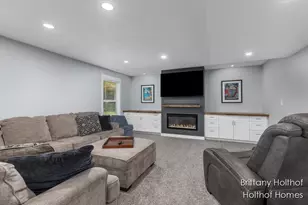 5885 Farmview Dr, Allendale, MI 49401 - Photo 27