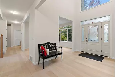 419 River Run Drive, Saint Joseph, MI 49085 - Photo 5