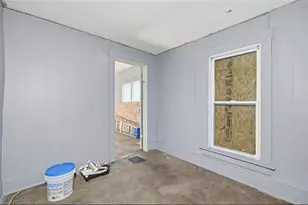 1096 Pearl St, Benton Harbor, MI 49022 - Photo 5