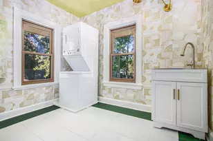 2294 Colfax Ave, Benton Harbor, MI 49022 - Photo 17