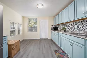 2920 Amherst Ave, Kalamazoo, MI 49008 - Photo 9