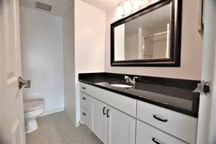 555 E William St, Ann Arbor, MI 48104 - Photo 15