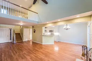 2434 Mulberry Ct, Ann Arbor, MI 48104 - Photo 3