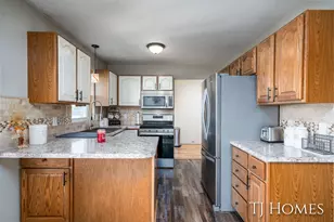 4351 Hickory View Ct, Wayland, MI 49348 - Photo 3
