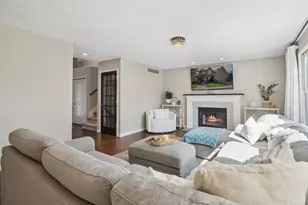 727 Tanbark Dr, Dimondale, MI 48821 - Photo 11