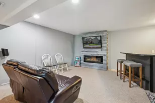 727 Tanbark Dr, Dimondale, MI 48821 - Photo 37