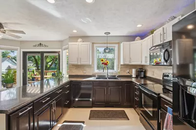 727 Tanbark Drive, Dimondale, MI 48821 - Photo 21