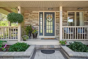 727 Tanbark Dr, Dimondale, MI 48821 - Photo 7