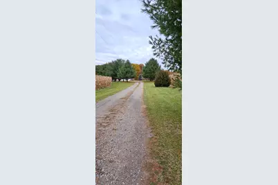 7430 Ingalls Road, Belding, MI 48809 - Photo 9