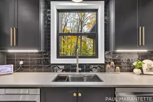 9421 Lakeview Ct, West Olive, MI 49460 - Photo 19