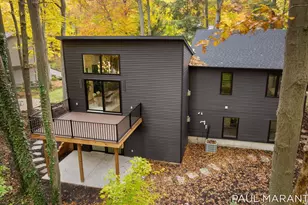 9421 Lakeview Ct, West Olive, MI 49460 - Photo 43