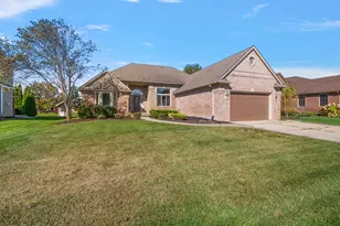 50247 Cheltenham Dr, Macomb, MI 48044 - Photo 5
