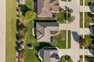 50247 Cheltenham Dr, Macomb, MI 48044 - Photo 19