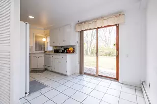 25200 Waycross Rd, Southfield, MI 48033 - Photo 11