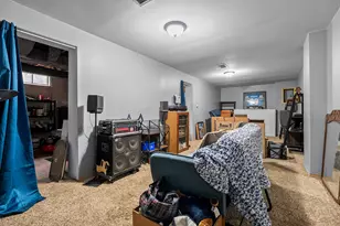 1055 W Michigan Ave W, Battle Creek, MI 49037 - Photo 25