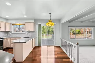 9469 Baywood Dr, Plymouth, MI 48170 - Photo 15