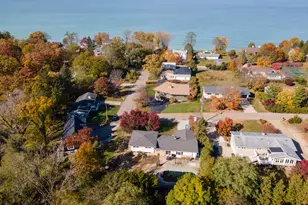 48102 W Mckean Dr, New Buffalo, MI 49117 - Photo 3