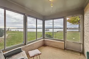 2016 Lake St, Holland, MI 49424 - Photo 13