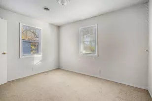 1360 Whitney Ave, Benton Harbor, MI 49022 - Photo 9