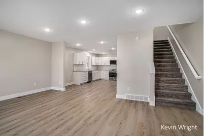 213 Merrill Avenue, Muskegon, MI 49441 - Photo 9