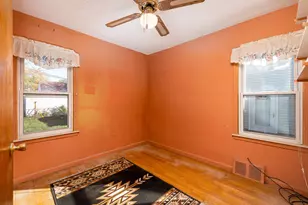1042 Champaign Rd, Lincoln Park, MI 48146 - Photo 13