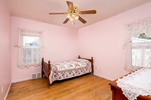 1042 Champaign Rd, Lincoln Park, MI 48146 - Photo 15