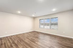 834 Winchester St, Holland, MI 49423 - Photo 9