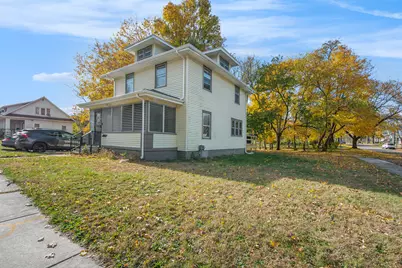 1402 Carl Breeding Way, Jackson, MI 49203 - Photo 3