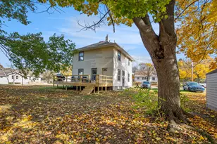 1402 Carl Breeding Wy, Jackson, MI 49203 - Photo 23