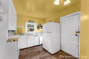 201 S 4th St, Grand Haven, MI 49417 - Photo 19