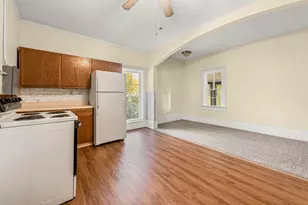 1017 N Holbrook St, Plymouth, MI 48170 - Photo 5