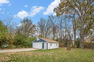 2409 Victor Ave, Lansing, MI 48911 - Photo 27