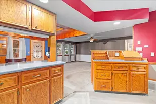 202 S Clay St, Newaygo, MI 49337 - Photo 7