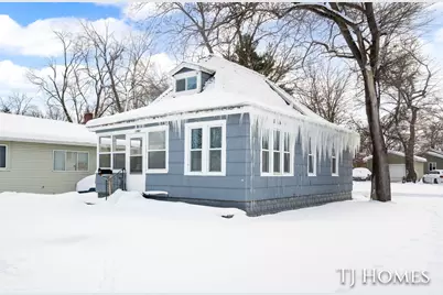1061 E Forest Avenue, Muskegon, MI 49442 - Photo 27