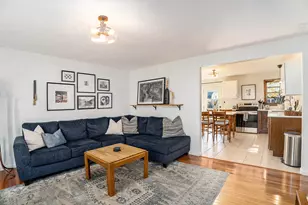 8 Poplar St, Three Oaks, MI 49128 - Photo 5