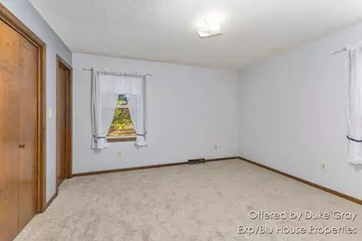 6374 Clover Lane, Jenison, MI 49428 - Photo 9