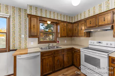 6374 Clover Lane, Jenison, MI 49428 - Photo 5