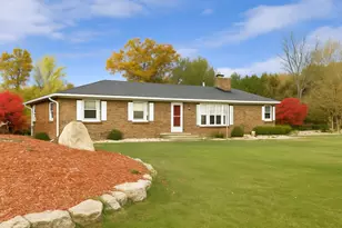 26640 Dutch Settlement St, Dowagiac, MI 49047 - Photo 1