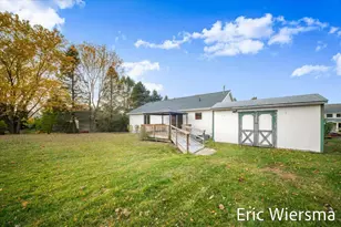 7635 Hessler Dr NE, Rockford, MI 49341 - Photo 25