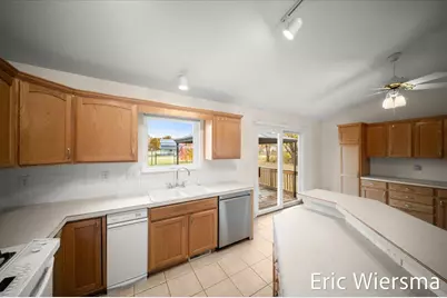 7635 Hessler Drive NE, Rockford, MI 49341 - Photo 11