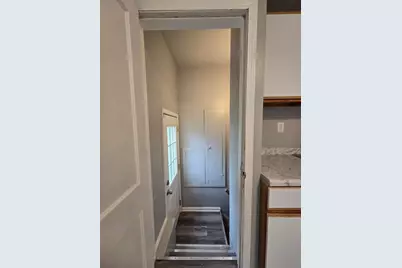 4506 Syracuse Street, Dearborn Heights, MI 48125 - Photo 17