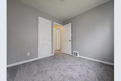 4506 Syracuse Street, Dearborn Heights, MI 48125 - Photo 11