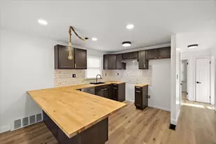 6106 Oldtown St, Detroit, MI 48224 - Photo 9