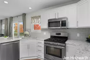 3080 Sunchase Ave, Hudsonville, MI 49426 - Photo 5