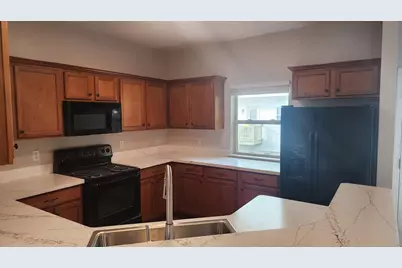 1574 Kessler Avenue, Keego Harbor, MI 48320 - Photo 9