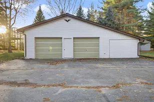 229 E Howard City Edmore Rd, Edmore, MI 48829 - Photo 5